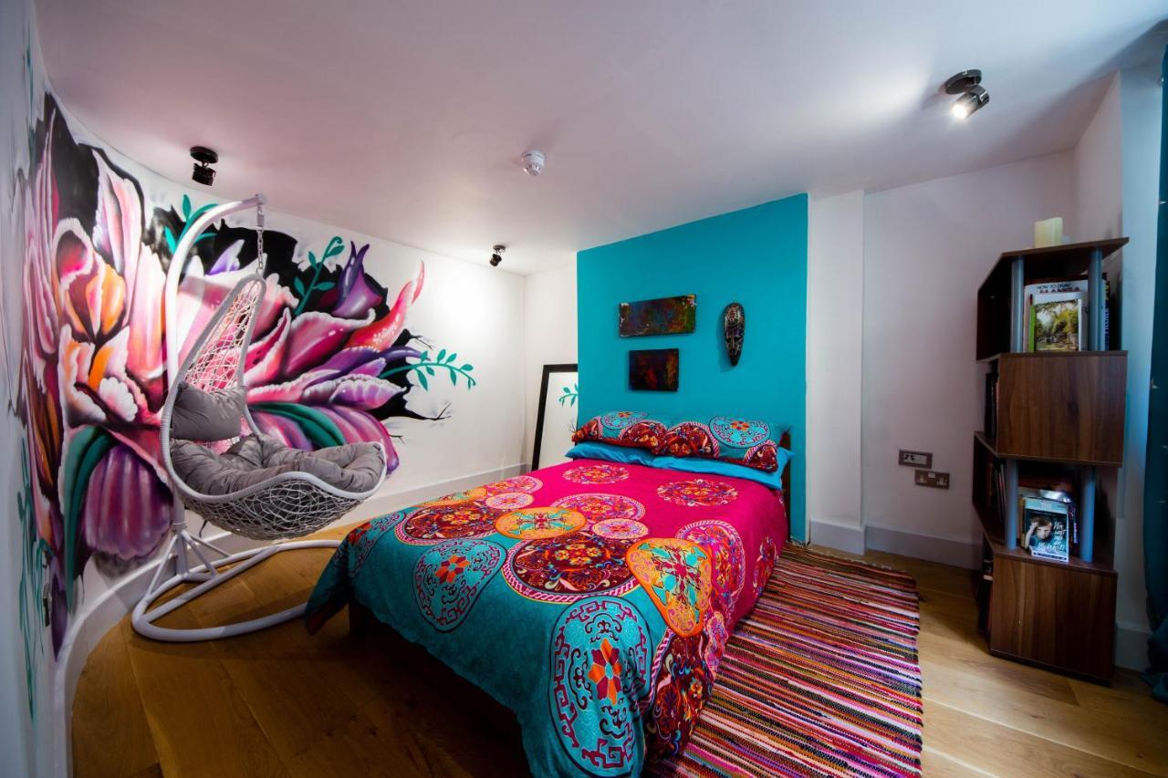 Funky By The Pier, 3 Bedrooms, Sleeps 10