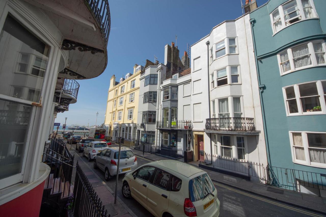 Funky By The Pier, 3 Bedrooms, Sleeps 10 Brighton